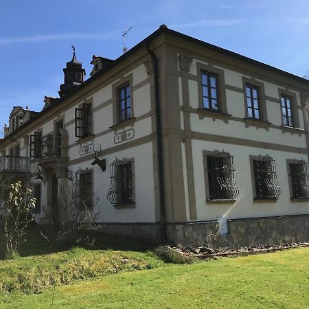 Zamecek Zdiky - Moderni Maly Apartman Bujanov Exteriör bild